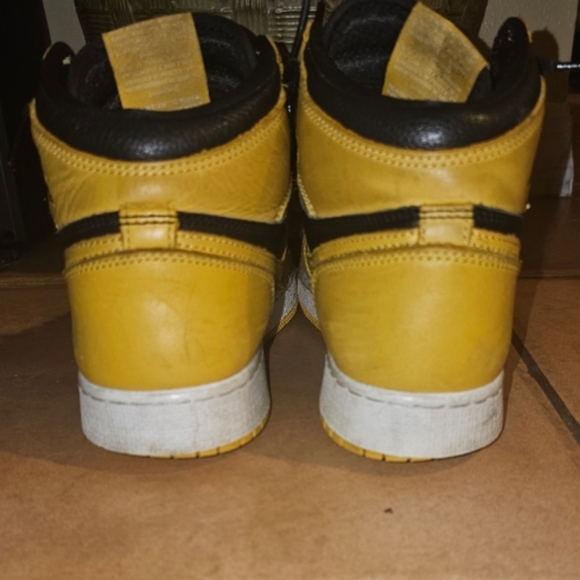 Jordan 1 Pollens - Picture 3 of 4